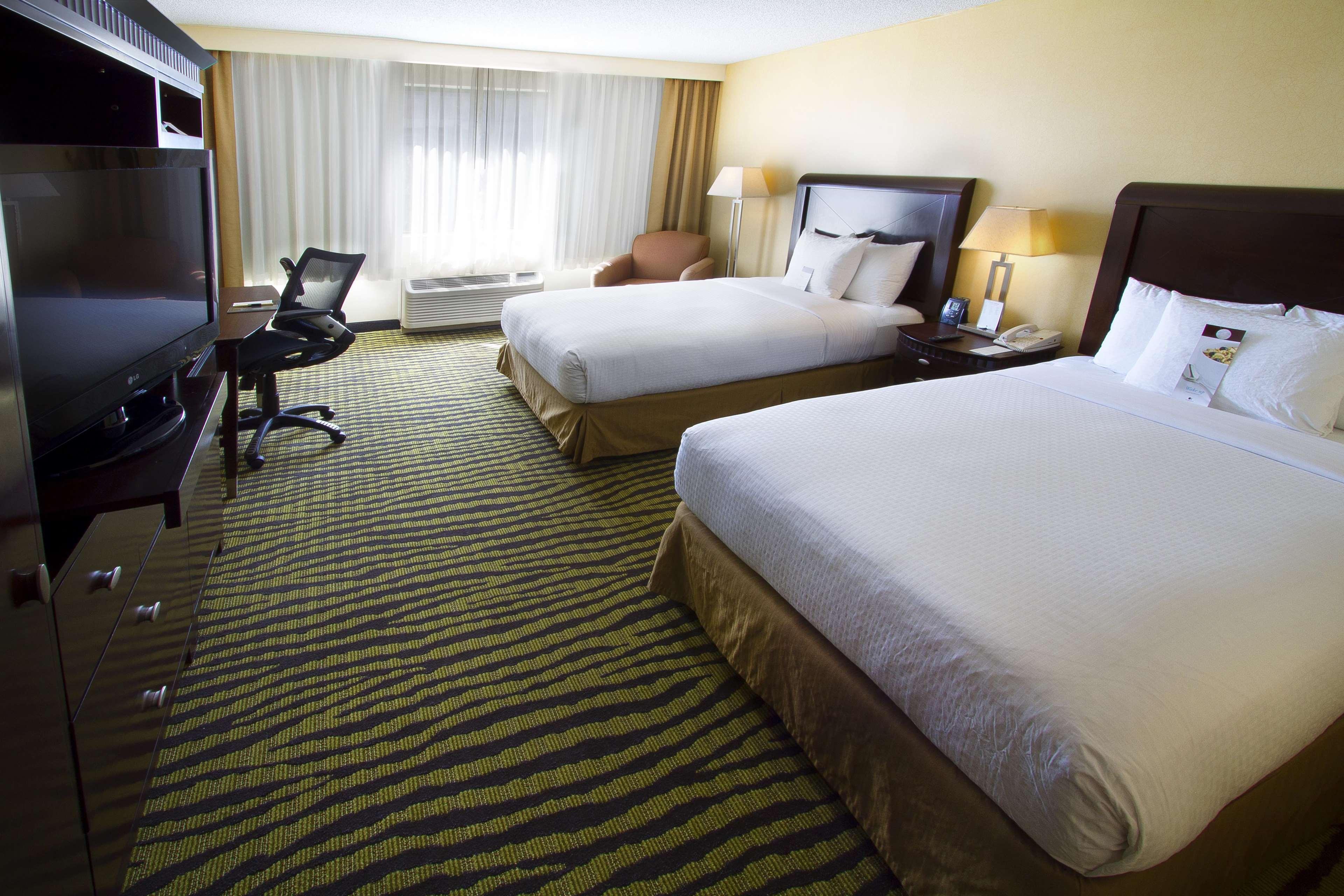 Hotel Doubletree By Hilton Orange County Airport Santa Ana