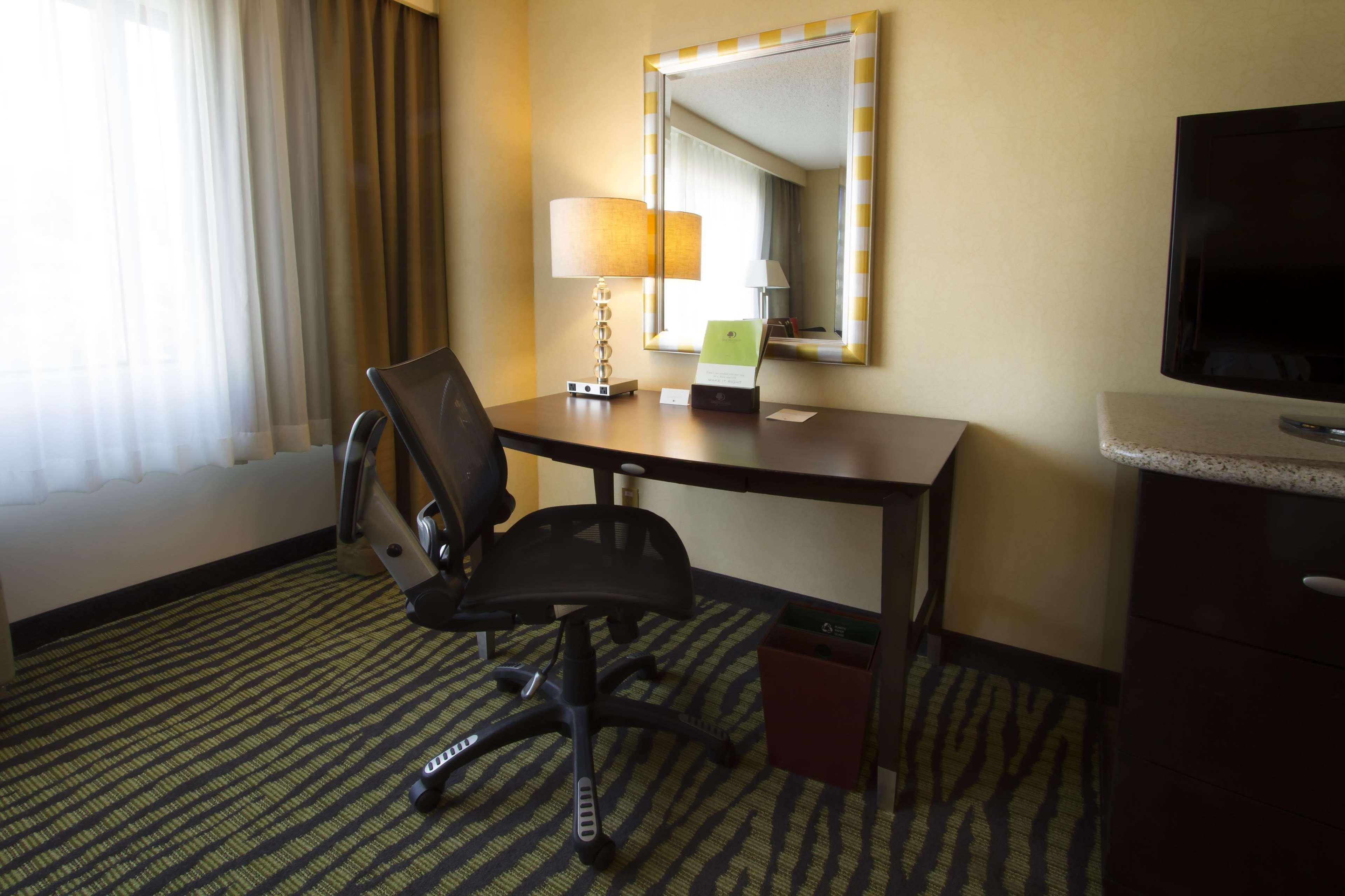 Doubletree By Hilton Orange County Airport Santa Ana