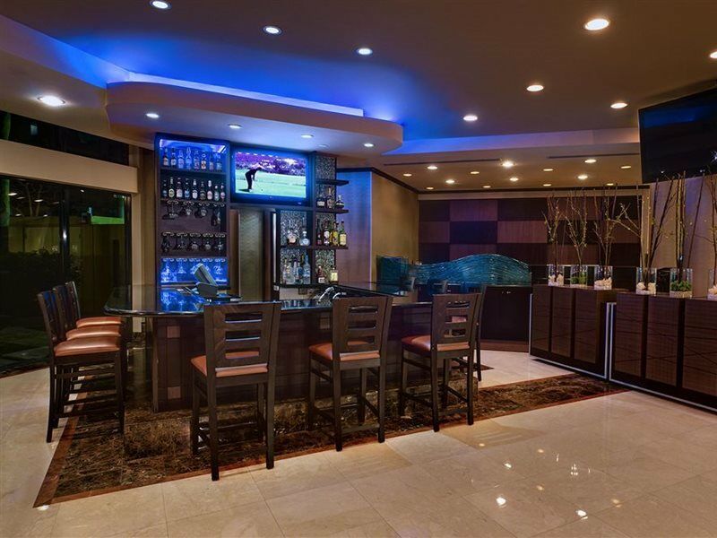 Doubletree By Hilton Orange County Airport Hotel 3*