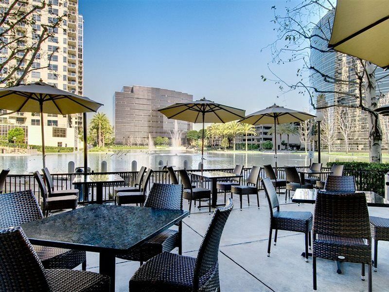 Hotel Doubletree By Hilton Orange County Airport 3*